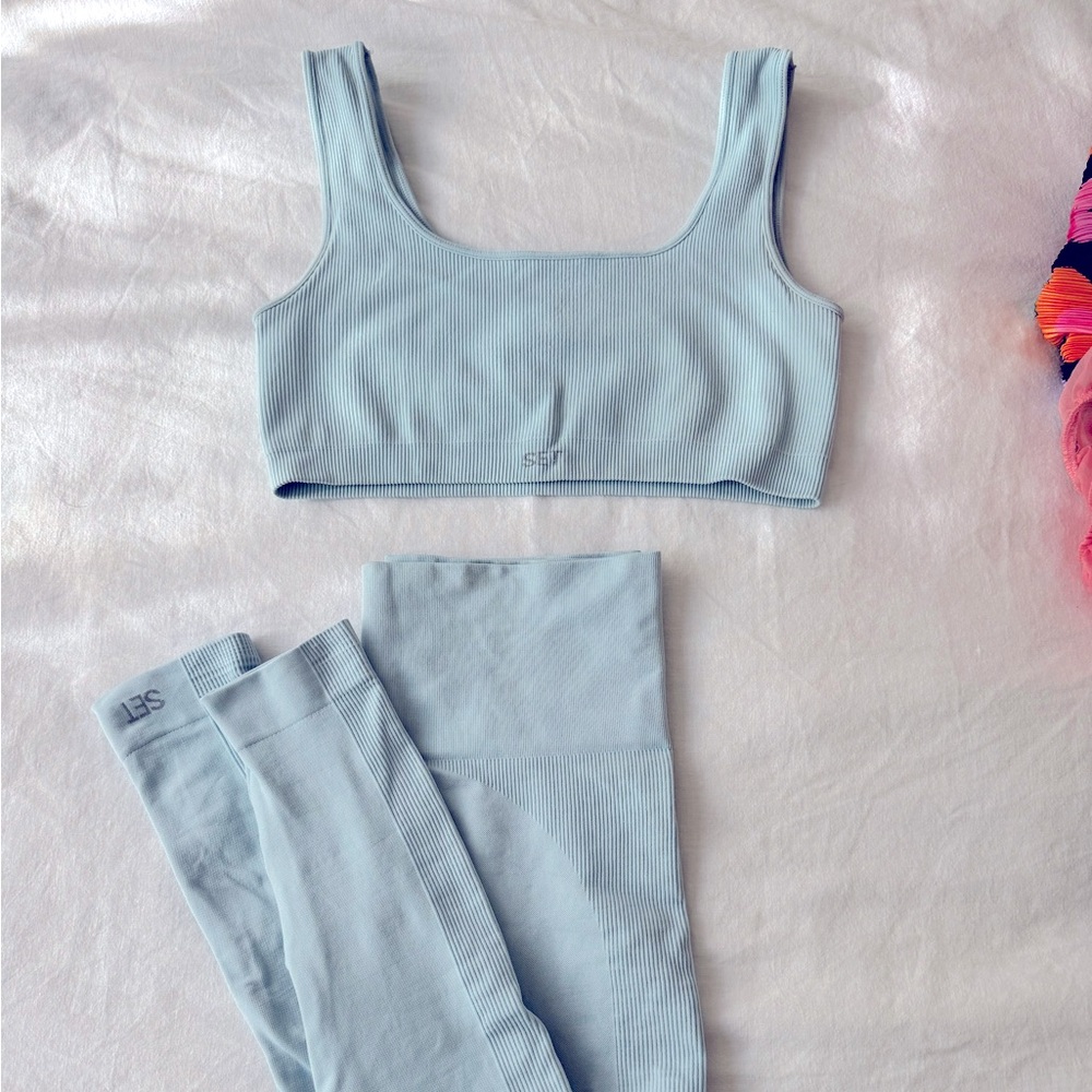 SET ACTIVE Sculptflex set - leggings and sports bra